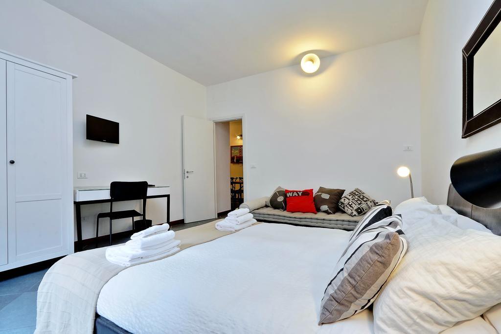 Cozy Apartment Fabia 300 Mt From Colosseum מראה חיצוני תמונה